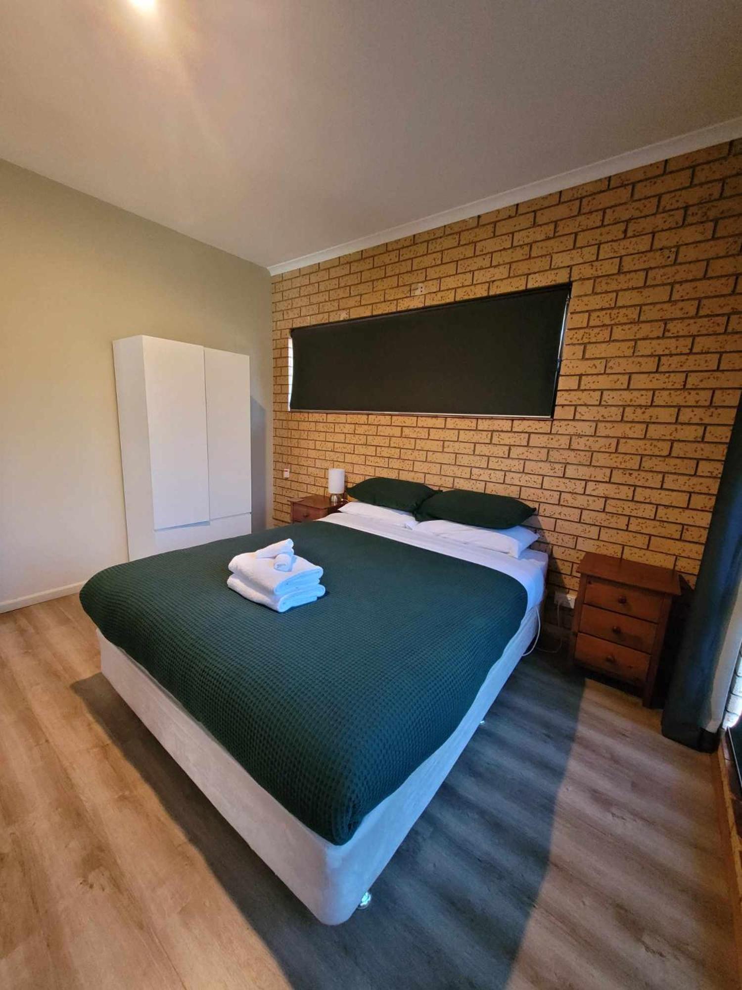 The Bright Motor Inn Екстер'єр фото